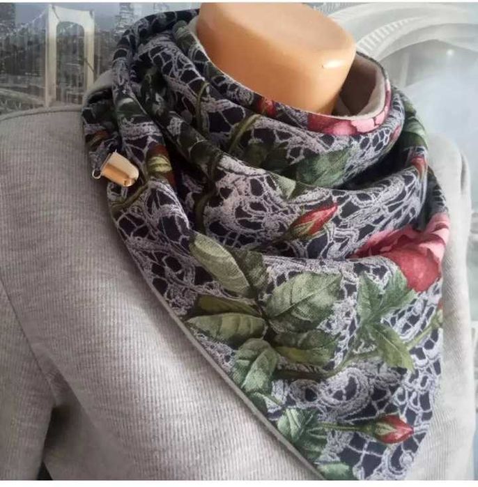 платок женский ,уголок