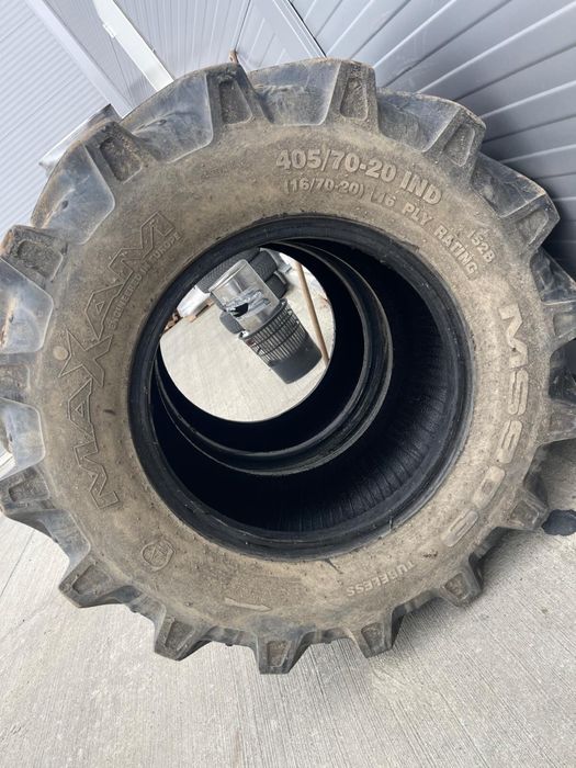 Vand cauciucuri buldo de fata !