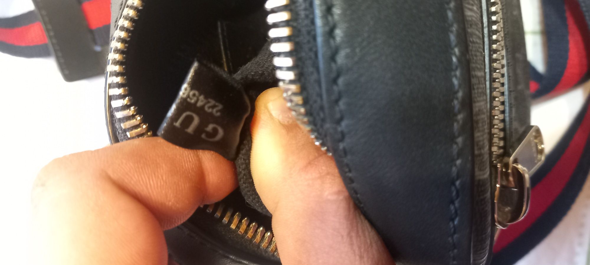 Оригинална чанта Gucci messenger bag !!!