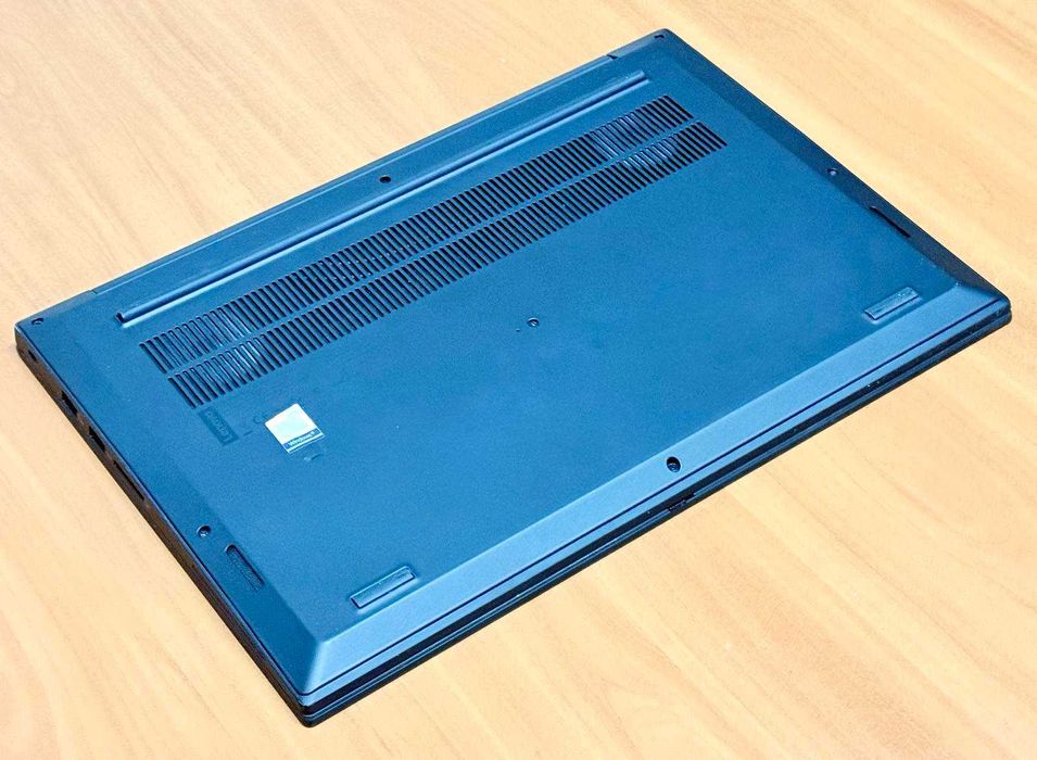 Lenovo X1 Extreme G2/4K OLED Touch/i7-9750H/64GB/GTX1650Ti/SSD 512GB