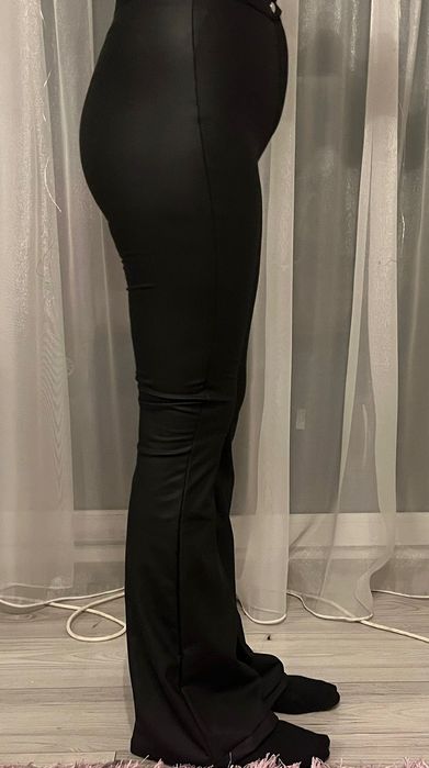 Pantaloni damă din piele (toate mărimile)