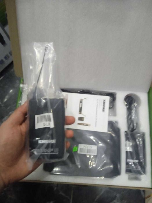 Парные петличные микрофоны Shure