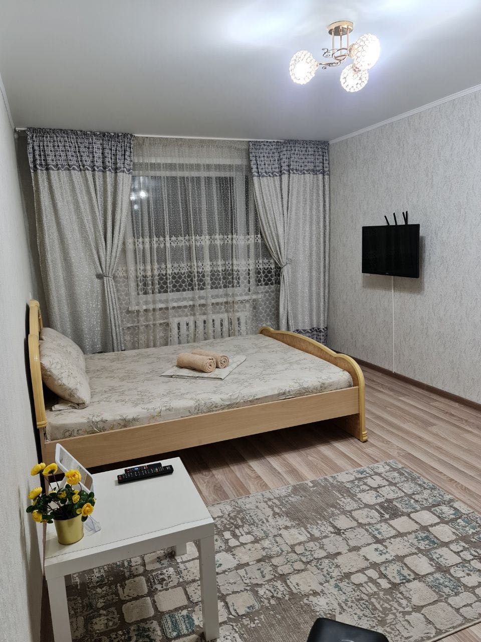 Павлова 11/3 (Кинотеатр Шакена Айманова, ТД Артур, ТД Алатау)