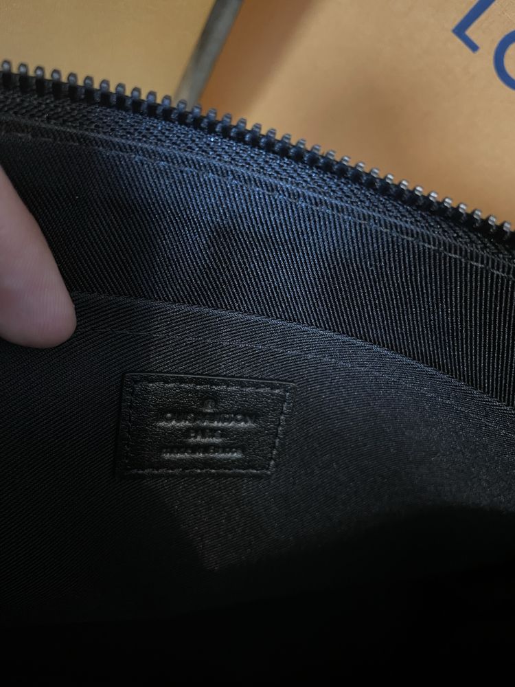 Louis Vuitton Pochette Voyage Souple
