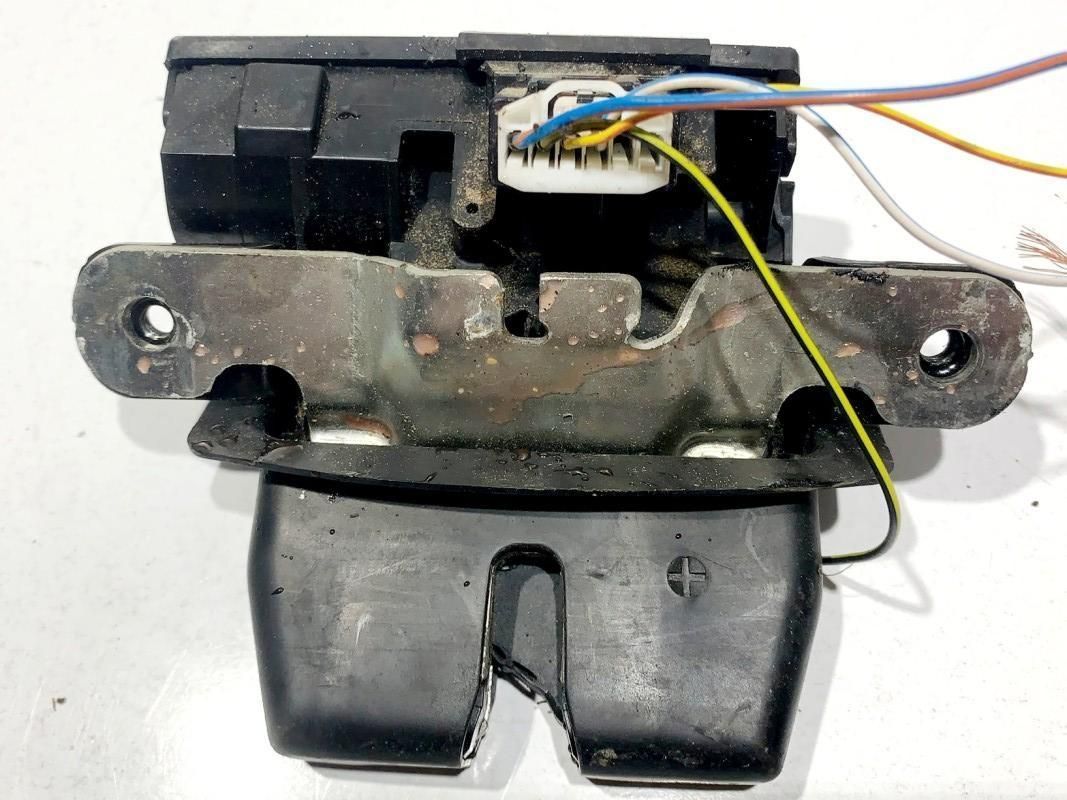 Broasca capota spate Ford Fiesta 6 (2008-2012) [MK7] 8A61-A442A66-BD