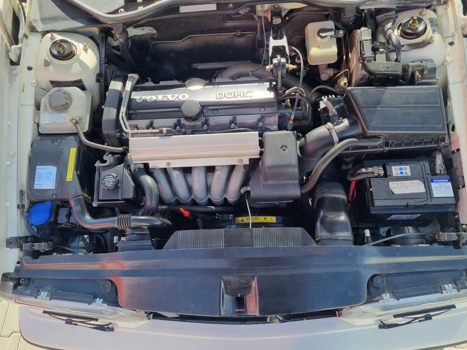 Volvo 850 din 1992 - vehicul istoric - oldtimer