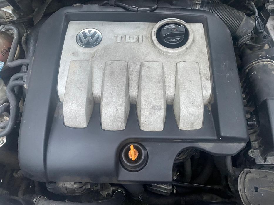 Golf 5 motor 1.9 Tdi 77 kw 105 cp cod Bkc