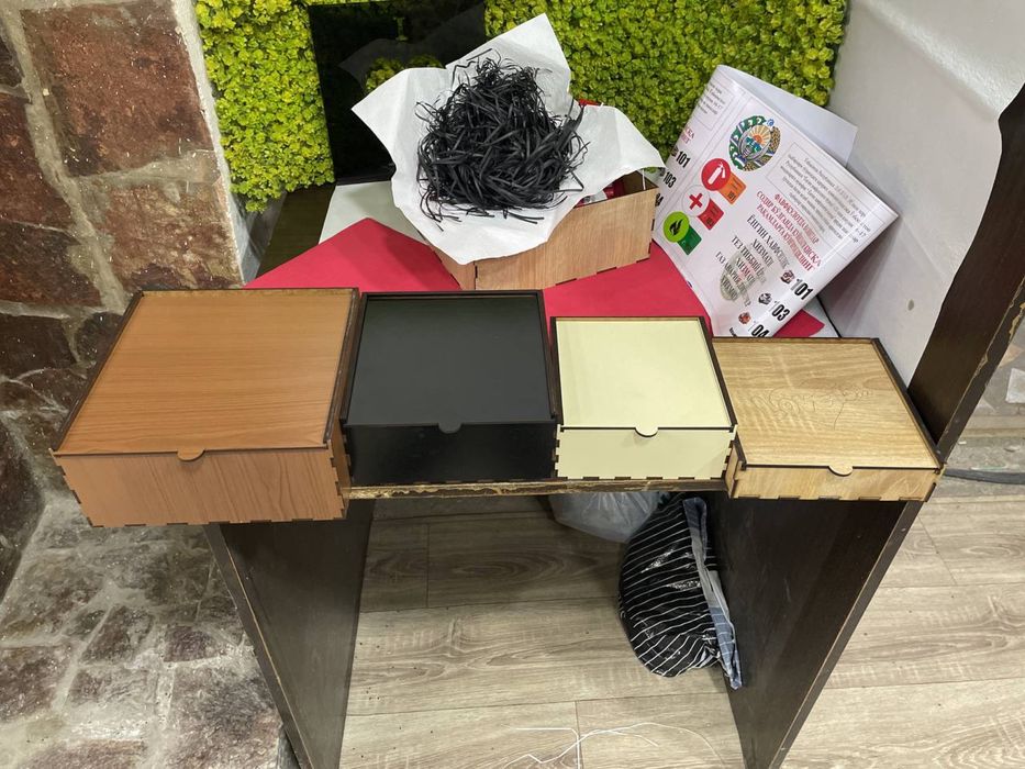 Подарочные коробки