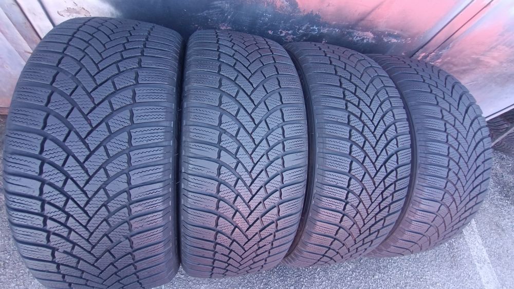 225/50/17 Bridgestone