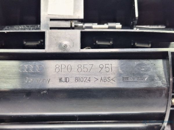 Scrumiera AUDI A3 II Sportback (8PA) [ 2004 - 2015 ] TDI 16V (BKD, CBAB, CFFB, CLJA) 103KW|140HP OEM 8P0857951