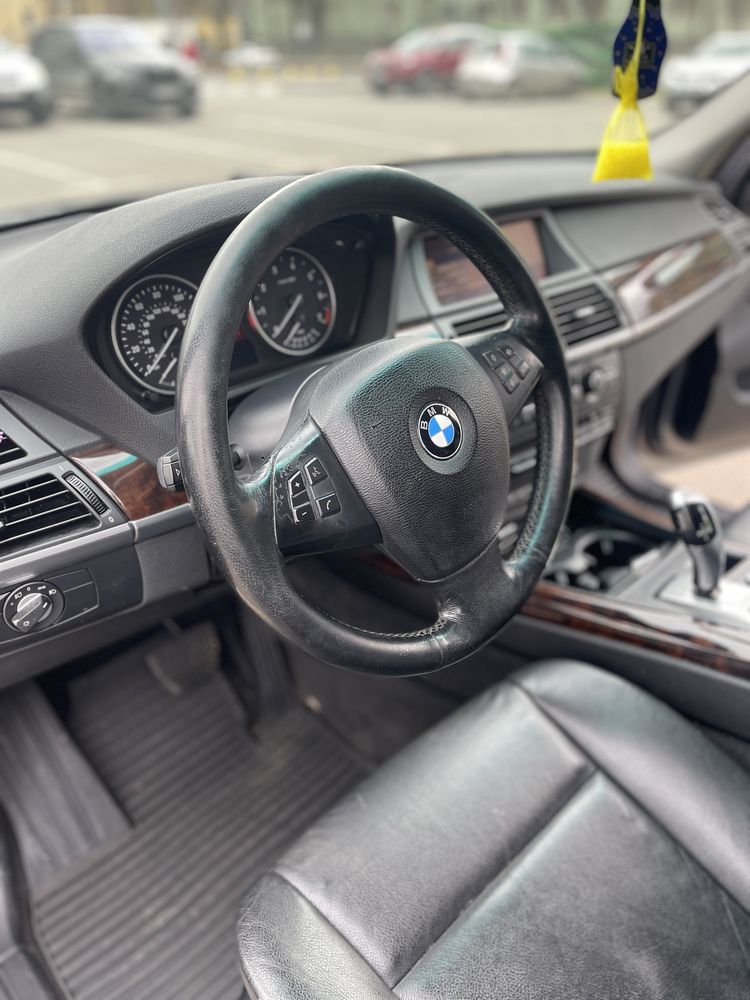 BMW X5 4.8i/2008г/4х4