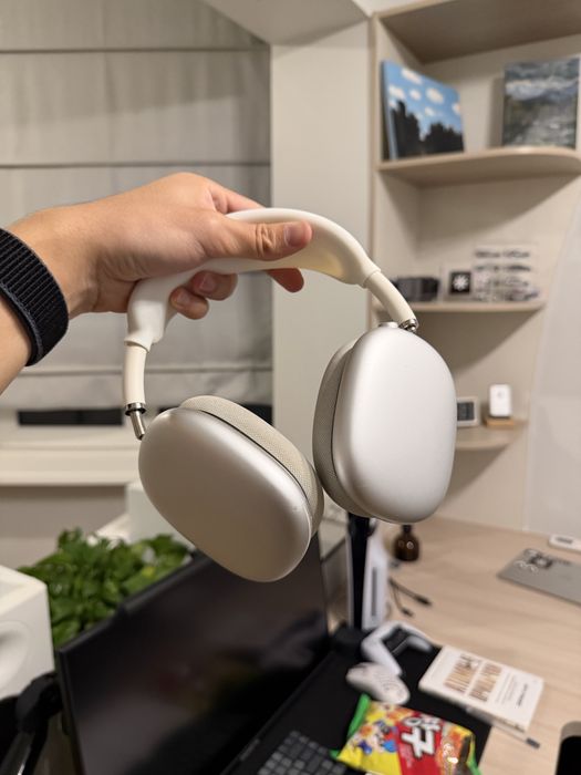 Airpods Max (1 поколение)