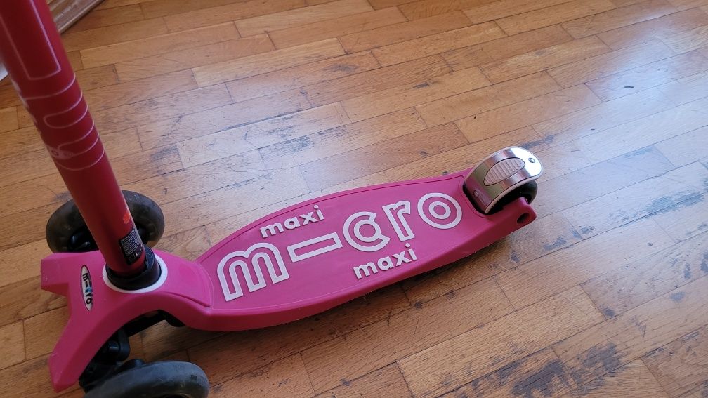 Детска тротинетка Micro - Maxi Deluxe LED