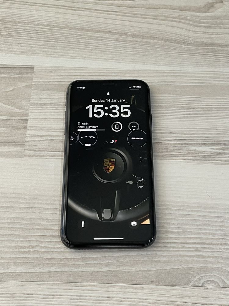 iPhone 11, 64 GB, black