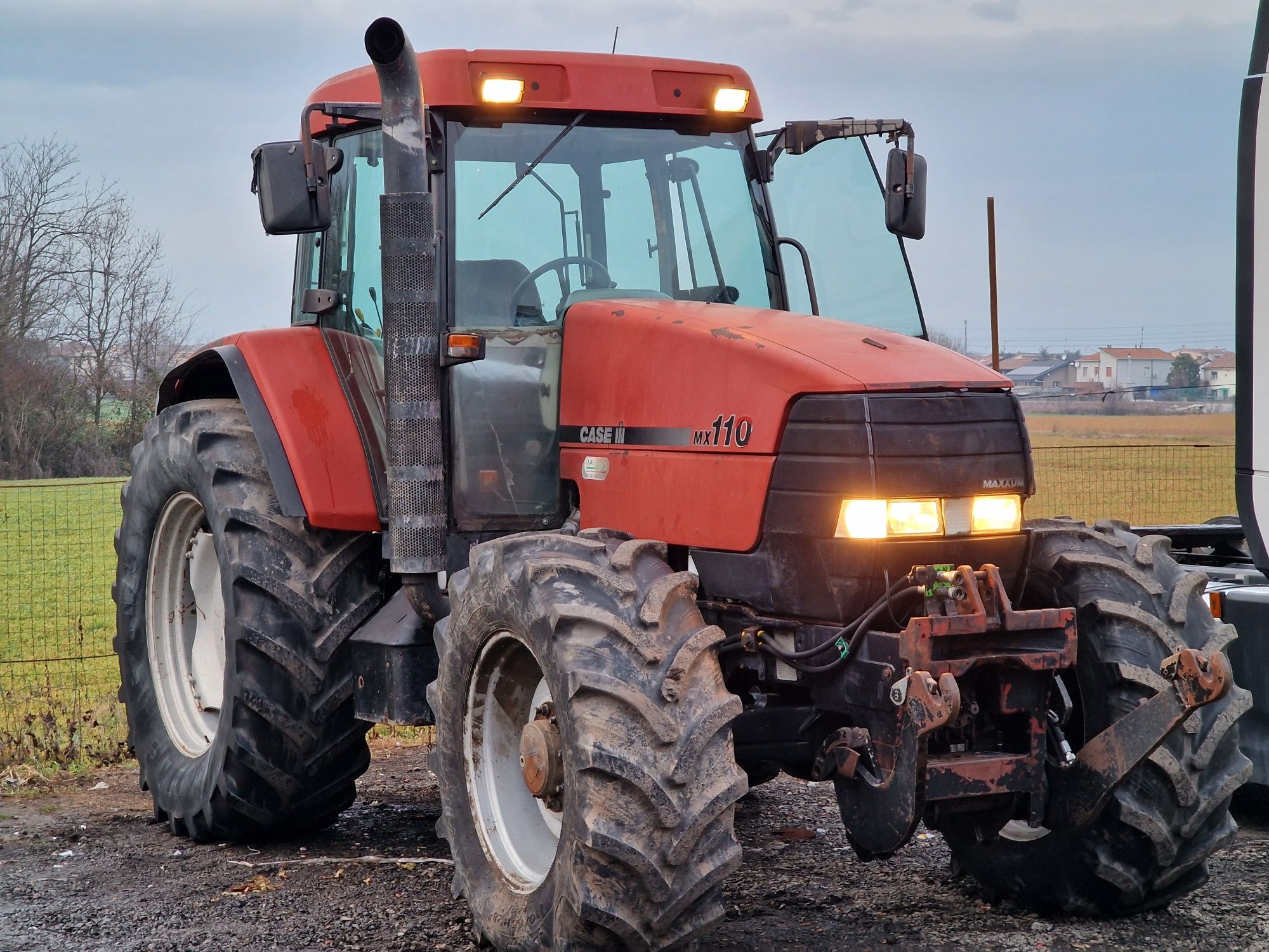 Tractor Maxum 110