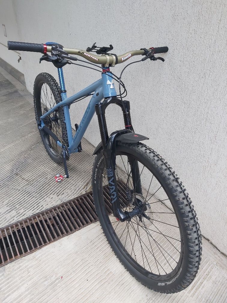 Bicicleta Nukeproof scout 29