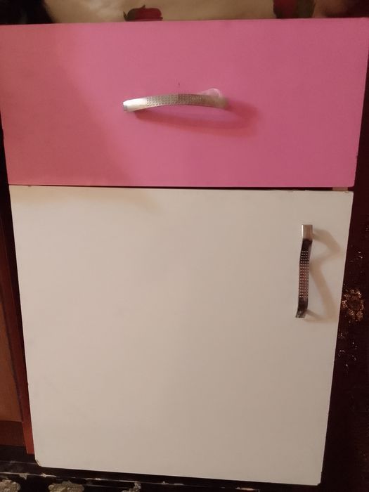 Детский крават манеж шкафчаси билан 150.000 га бервораман