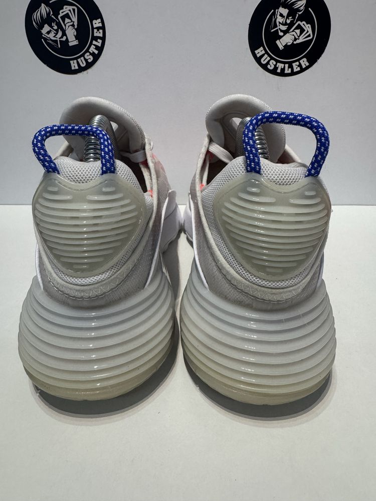 Маратонки NIKE AIR MAX 2090.Номер 38.5