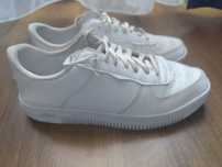 Air adidași mărimea 40