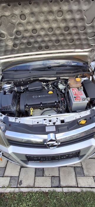 Dezmembrez opel astra 1,6 benzină. Toate piesele disponibile.