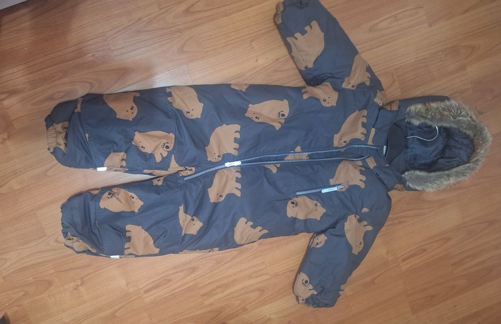 Vând combinezon  h& m