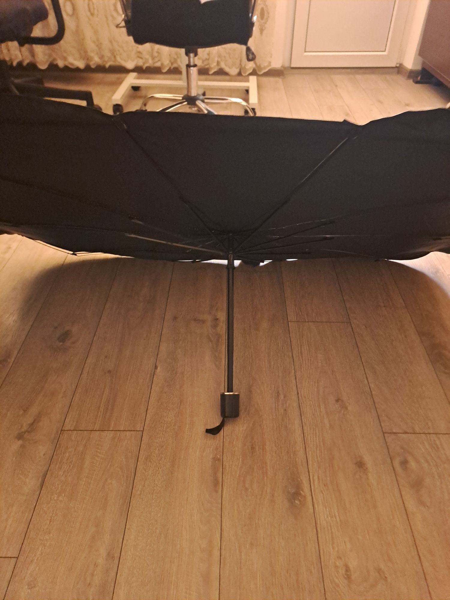 Pachet umbrelă parasolar auto cu suport  nr telefon