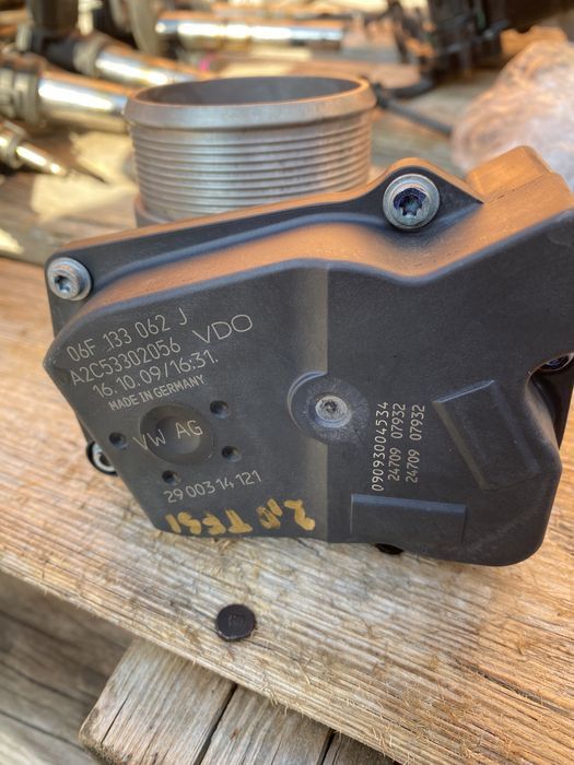 Ауди А4 А5 А6 2.0tfsi дросел клапа Audi A4 A5 06F133062J Seat тфси Vw