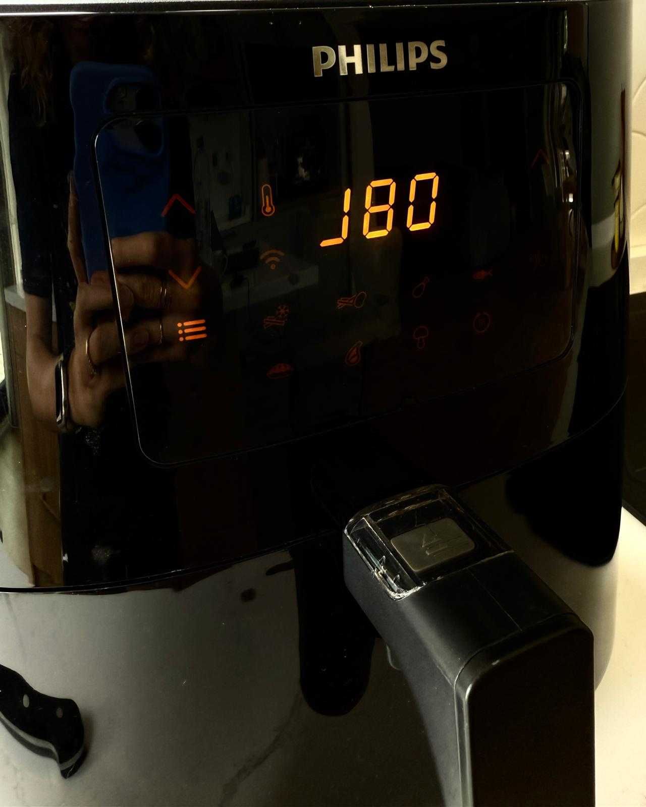 Airfryer friteuza cu aer cald Philips HD9280/90 capacitate 6.2L ca NOU