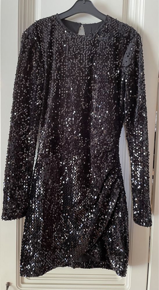 Rochie neagra cu paiete Mango