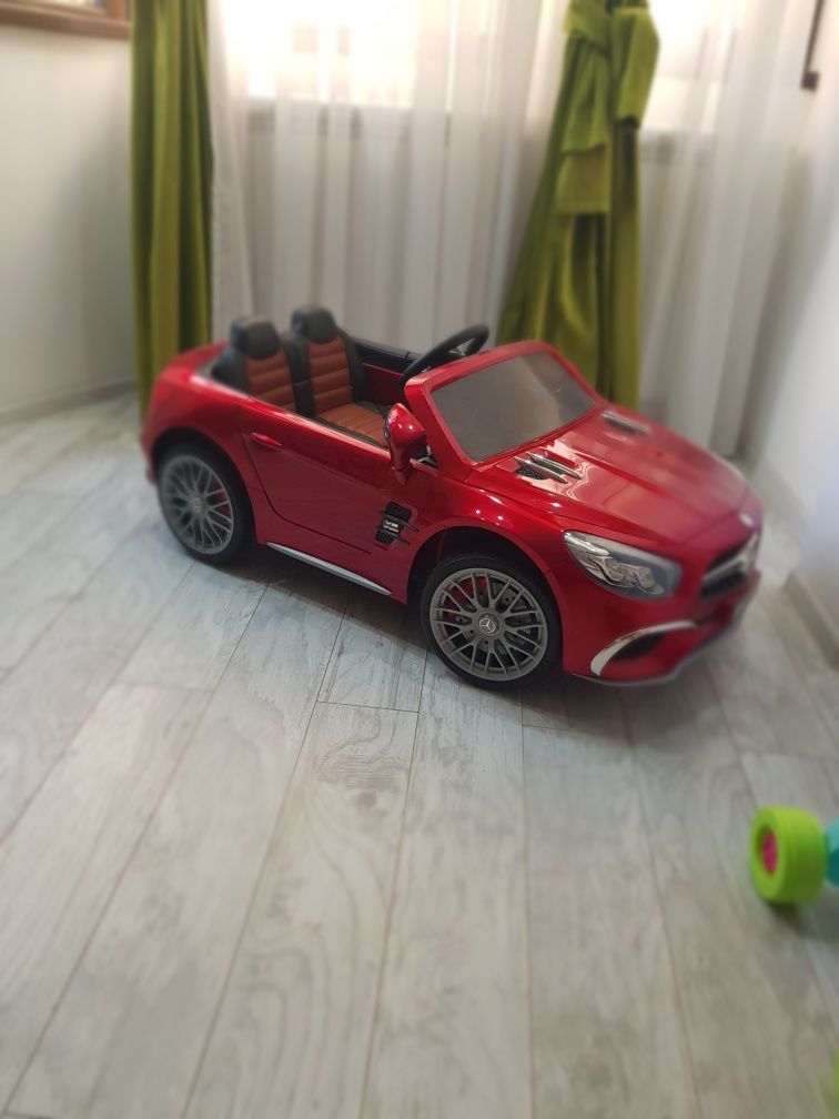 Mercedes masinuta de copii