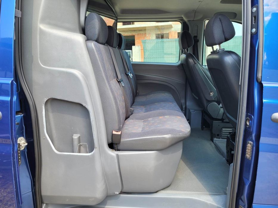 Proprietar Vând Mercedes vito mixt 2006