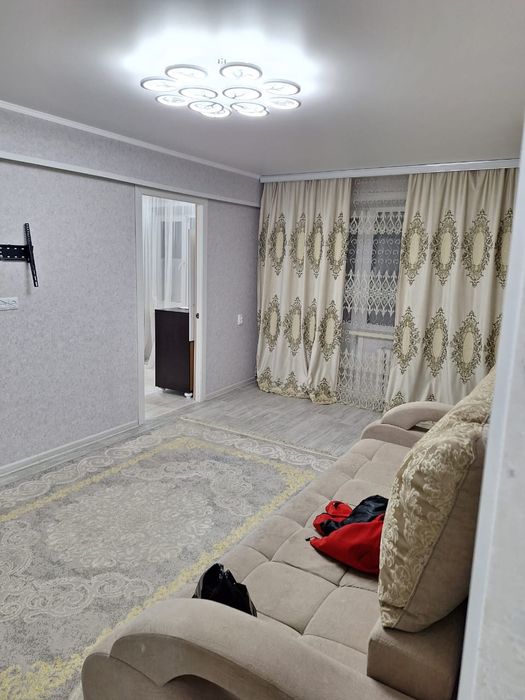 Срочно продается 2-х комнатная квартира Ағыбай батыр 5д