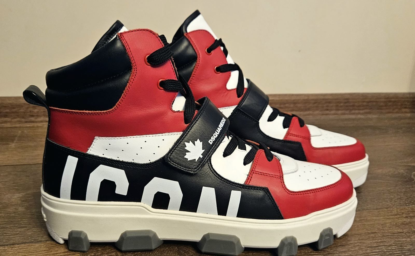 Dsquared  кецове