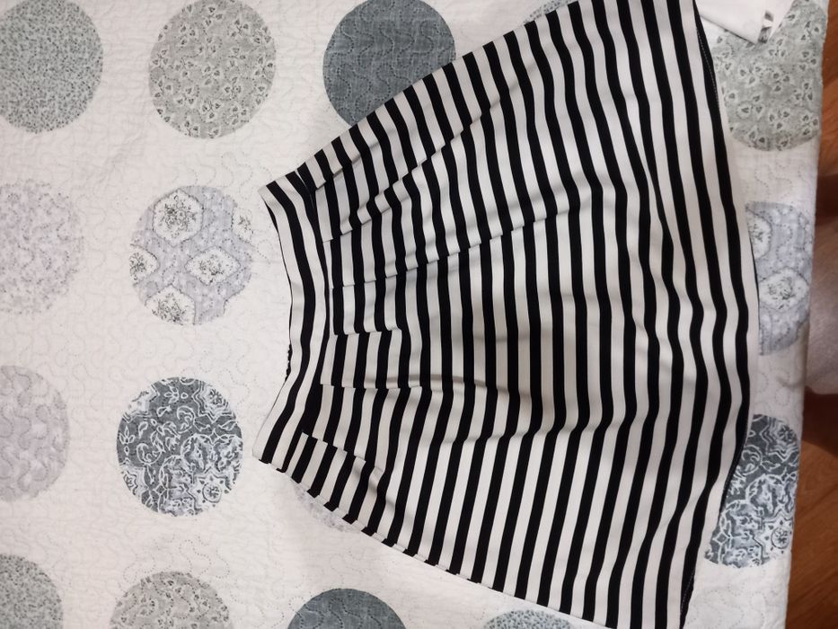 Дамски поли и рокли размер S