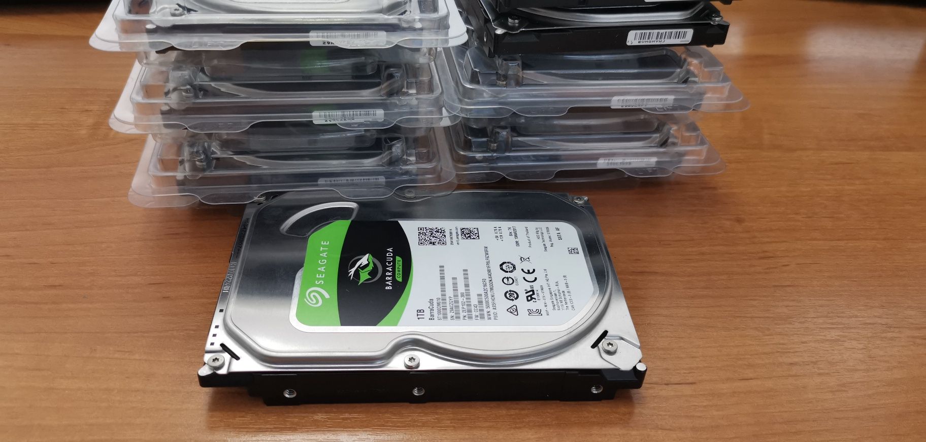 Жесткий диск HDD 1000 Gb Seagate Barracuda (ST1000DM010), 3.5", 64Mb,