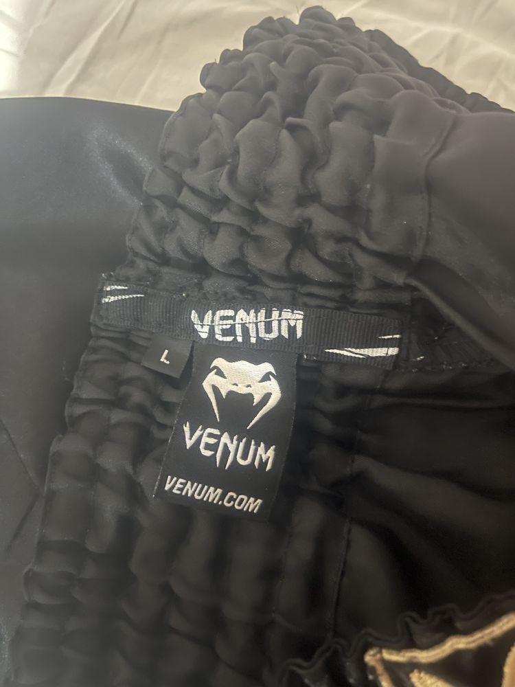 Venum шорти