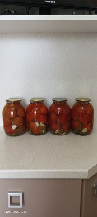 Помидоры консервированные