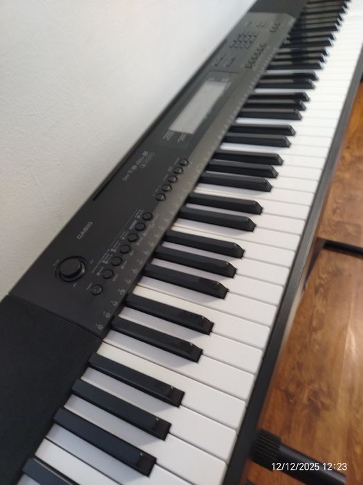 Pian electric casio clape grele(la fel ca de pian mare)