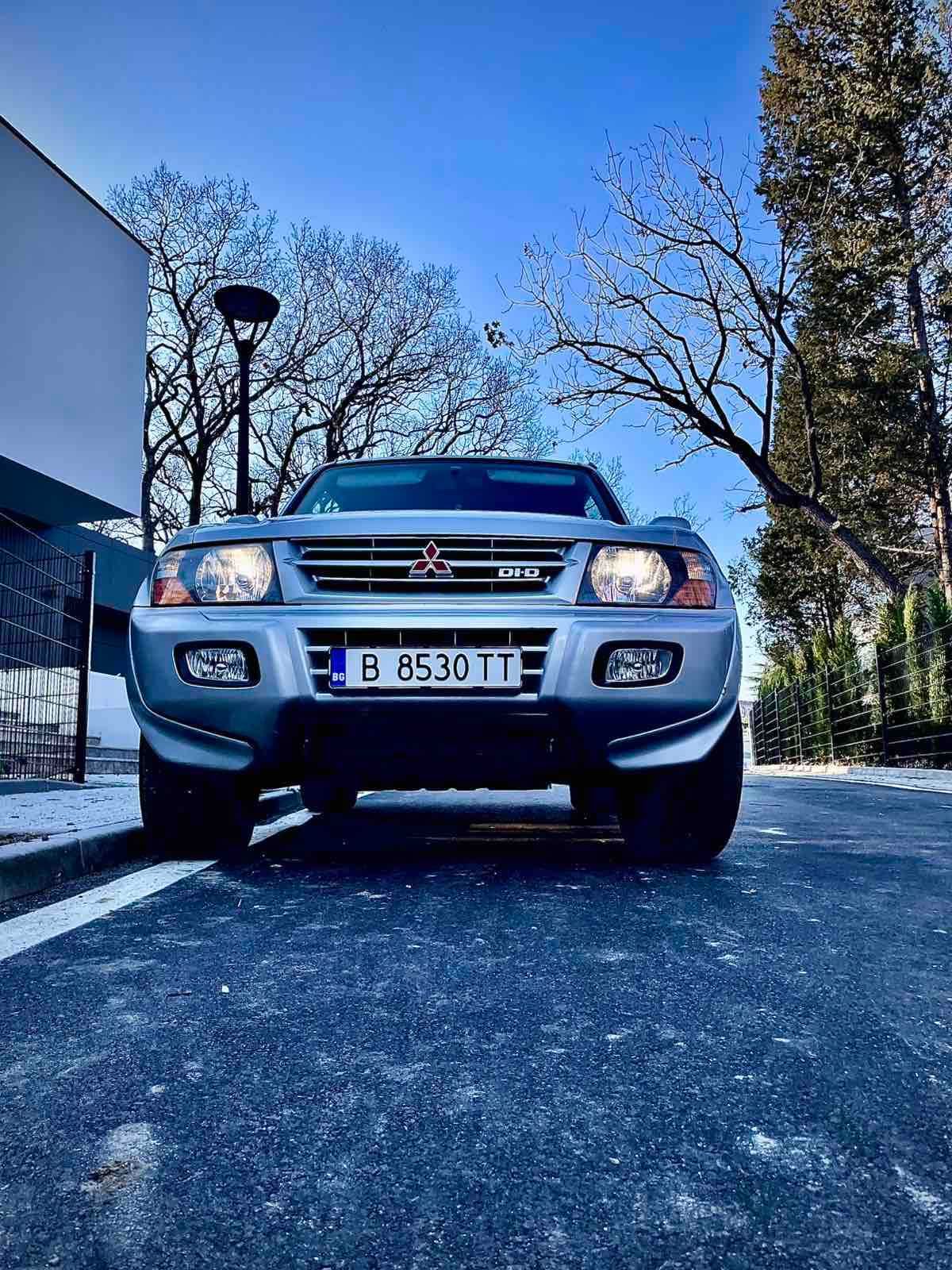 Продавам mitsubishi pajero