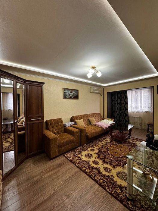 Сдаётся Чиланзар 24 квартал 1 комнатная Грузинка