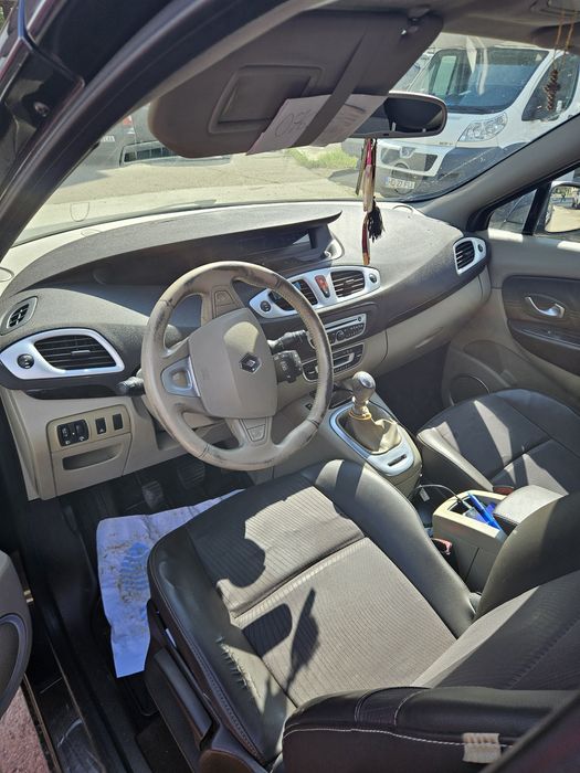 Renault grand scenic 7 locuri
