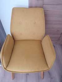 4 бр. Луксозни Жълти трапезни столове в отлично състояние.
