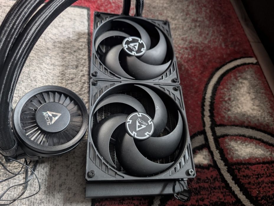 Okazie ‼️ Cooler AIO Arctic Freezer 240 black!