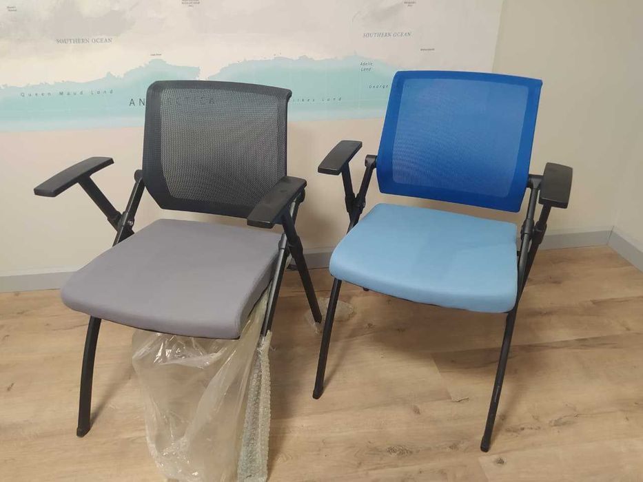 Стулья складные продам. Новые.