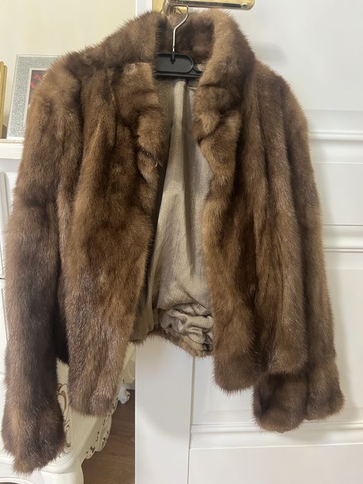 Blanita deosebita de nurca