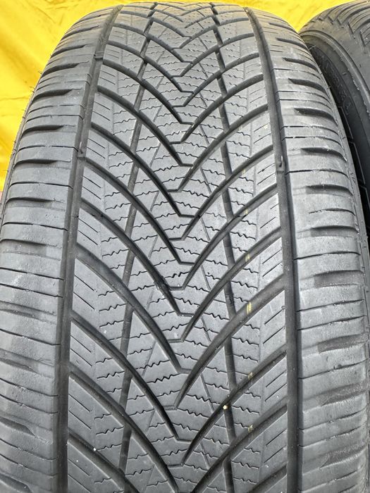 Автомобилни гуми 215 65 15 Tracmax