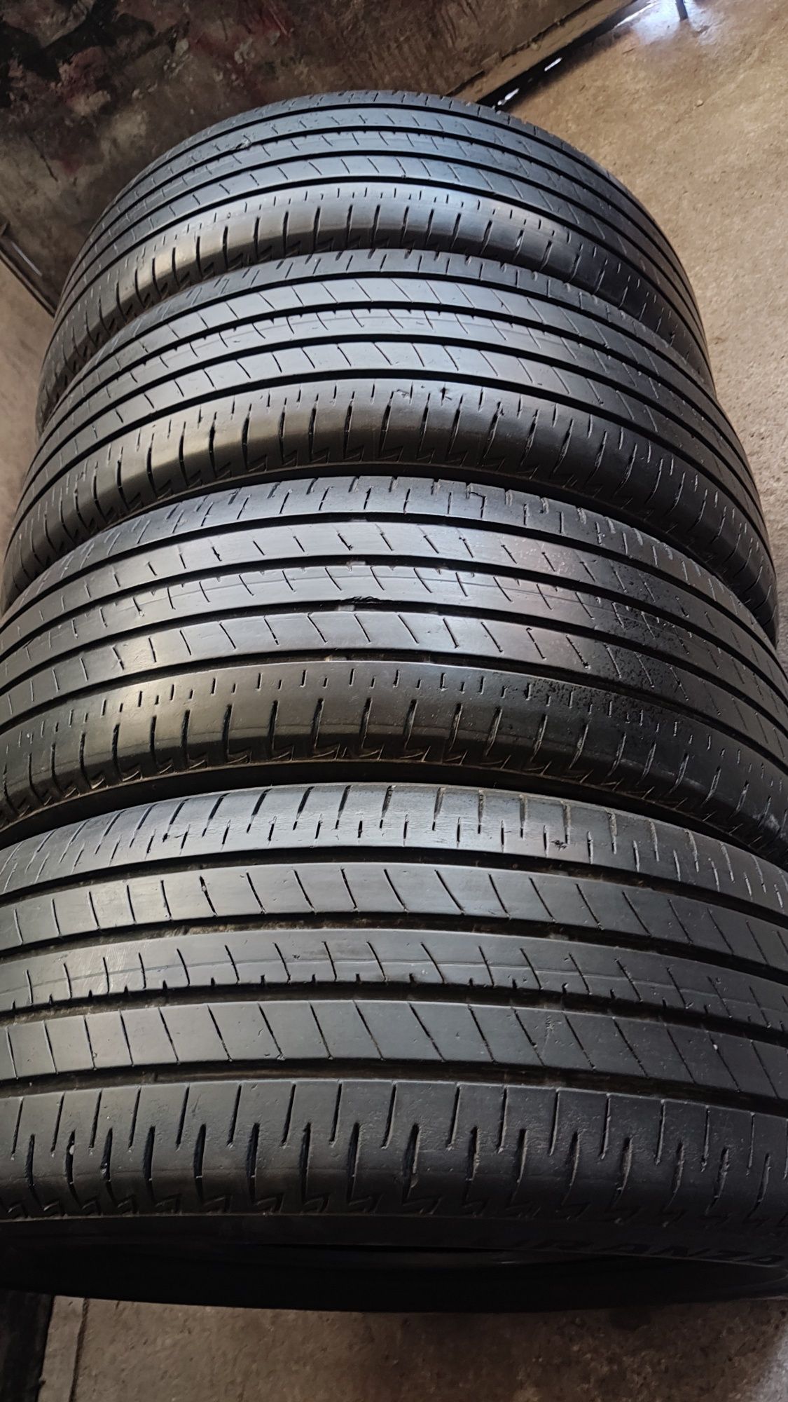 4брблетни гуми 215/60/17 Bridgestone Turanza T005, Dot19, 7mm грайфер