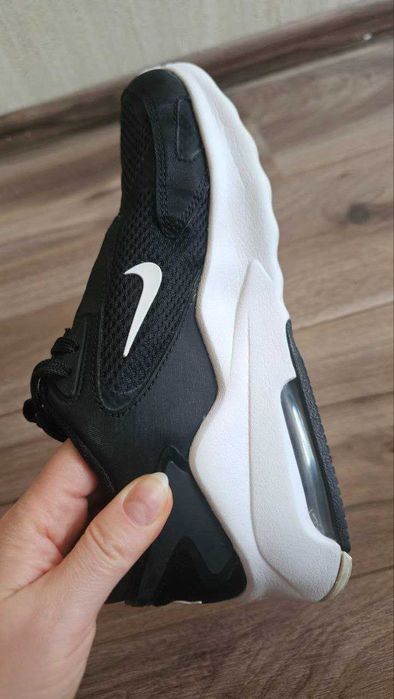 Teniși Nike, pentru femei