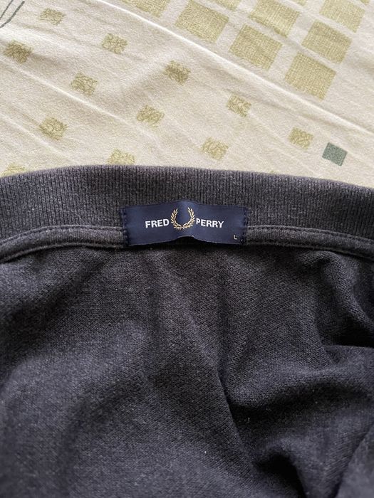 Тениска fred perry размер L оригинална