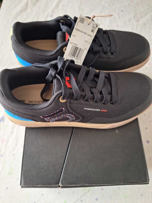 Мъжки маратонки ADIDAS  FREERIDER Pro CANVA.Чисто НОВИ.